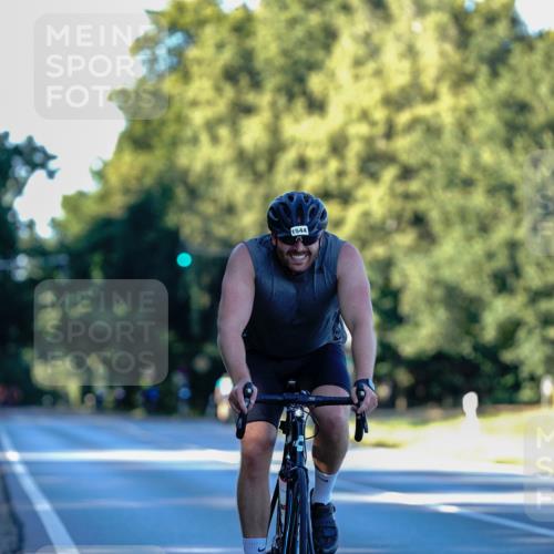 07.09.2025 - 19. Norderstedt Triathlon Michael Burmester http://msf.ph/oto/8832984 07.09.2025 16:24:33 Radfahren 1544 meine-sportfotos.de