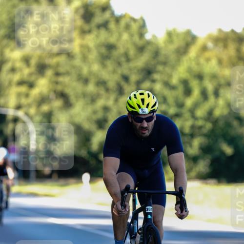 07.09.2025 - 19. Norderstedt Triathlon Michael Burmester http://msf.ph/oto/8833007 07.09.2025 16:25:37 Radfahren 384 meine-sportfotos.de