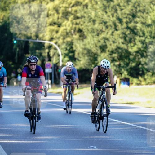 07.09.2025 - 19. Norderstedt Triathlon Michael Burmester http://msf.ph/oto/8833008 07.09.2025 16:25:39 Radfahren 384, 1476, 1533, 1541 meine-sportfotos.de