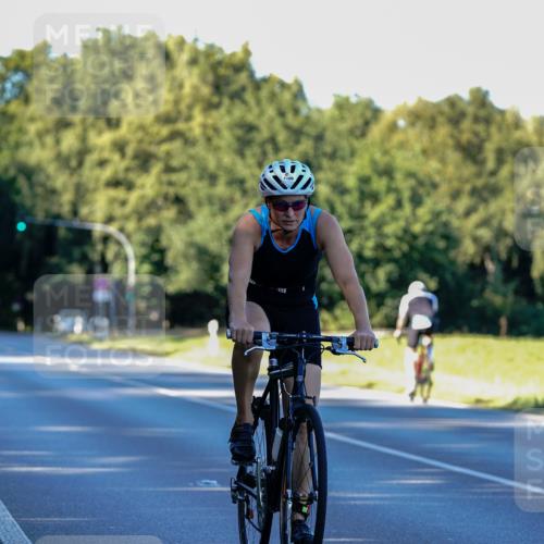 07.09.2025 - 19. Norderstedt Triathlon Michael Burmester http://msf.ph/oto/8833042 07.09.2025 16:27:09 Radfahren 380, 934, 1106, 1516 meine-sportfotos.de