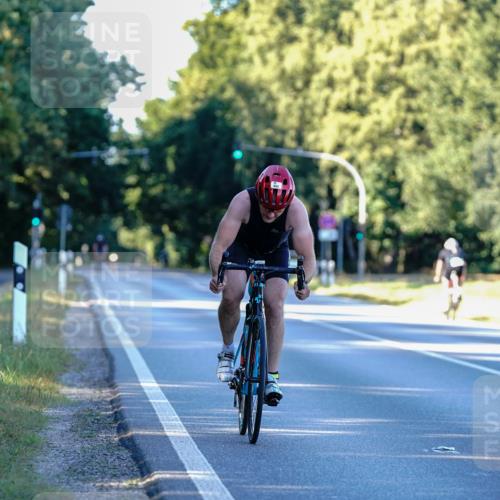 07.09.2025 - 19. Norderstedt Triathlon Michael Burmester http://msf.ph/oto/8833048 07.09.2025 16:27:46 Radfahren 893 meine-sportfotos.de