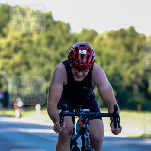 07.09.2025 - 19. Norderstedt Triathlon Michael Burmester http://msf.ph/oto/8833049 07.09.2025 16:27:47 Radfahren 893 meine-sportfotos.de