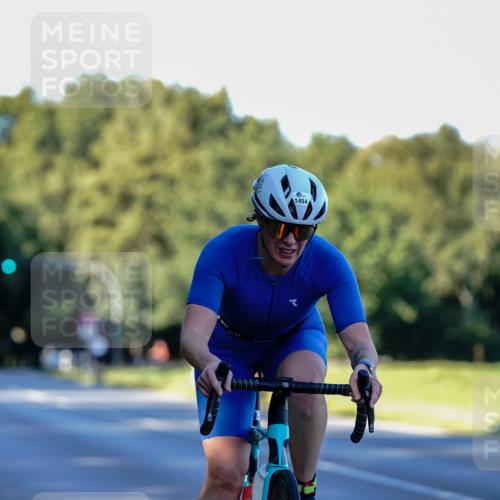 07.09.2025 - 19. Norderstedt Triathlon Michael Burmester http://msf.ph/oto/8833089 07.09.2025 16:30:24 Radfahren 371, 1454 meine-sportfotos.de