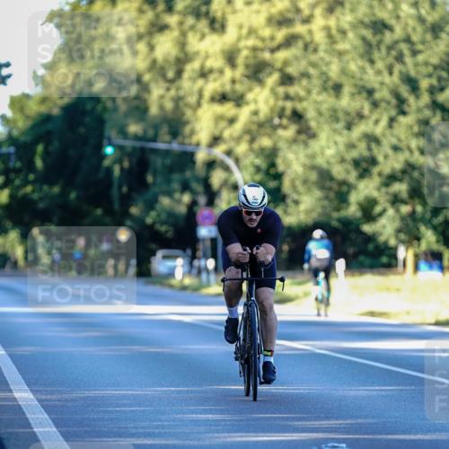 07.09.2025 - 19. Norderstedt Triathlon Michael Burmester http://msf.ph/oto/8833121 07.09.2025 16:32:29 Radfahren 432, 1458 meine-sportfotos.de