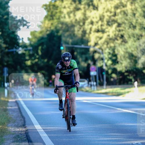 07.09.2025 - 19. Norderstedt Triathlon Michael Burmester http://msf.ph/oto/8833151 07.09.2025 16:36:26 Radfahren 1524 meine-sportfotos.de