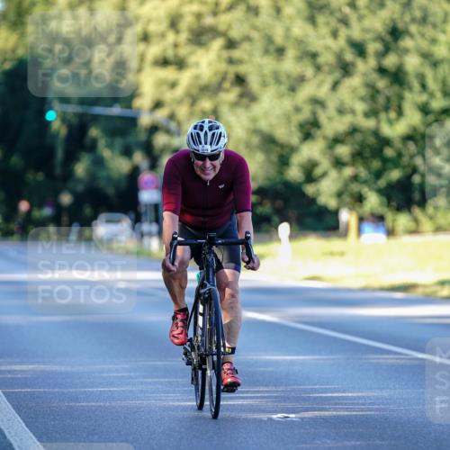 07.09.2025 - 19. Norderstedt Triathlon Michael Burmester http://msf.ph/oto/8833170 07.09.2025 16:37:30 Radfahren 1515 meine-sportfotos.de