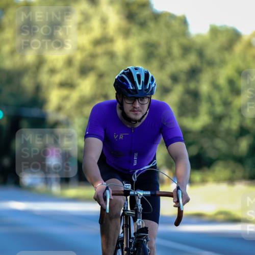 07.09.2025 - 19. Norderstedt Triathlon Michael Burmester http://msf.ph/oto/8833177 07.09.2025 16:37:45 Radfahren 1452 meine-sportfotos.de