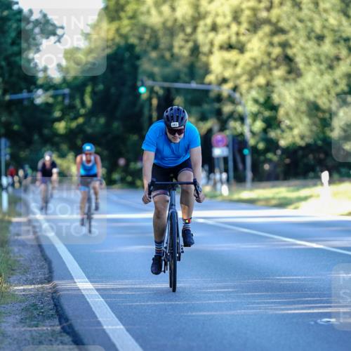 07.09.2025 - 19. Norderstedt Triathlon Michael Burmester http://msf.ph/oto/8833195 07.09.2025 16:39:57 Radfahren 383 meine-sportfotos.de