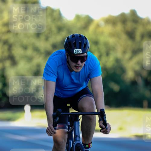 07.09.2025 - 19. Norderstedt Triathlon Michael Burmester http://msf.ph/oto/8833197 07.09.2025 16:39:59 Radfahren 383 meine-sportfotos.de