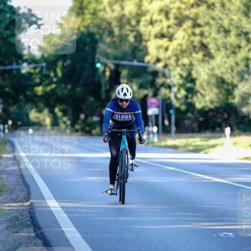 07.09.2025 - 19. Norderstedt Triathlon Michael Burmester http://msf.ph/oto/8833216 07.09.2025 16:40:50 Radfahren 954 meine-sportfotos.de