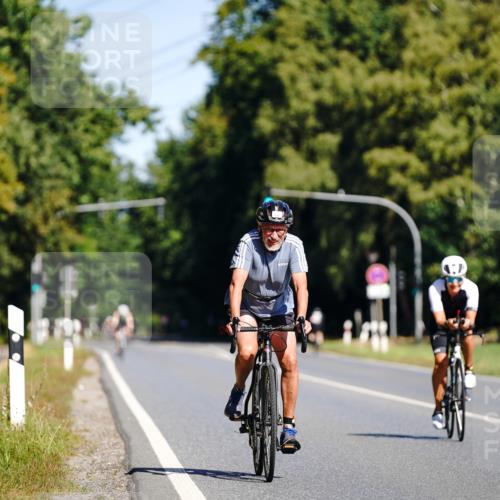 07.09.2025 - 19. Norderstedt Triathlon Michael Burmester http://msf.ph/oto/8833244 07.09.2025 11:44:46 Radfahren 186, 192 meine-sportfotos.de