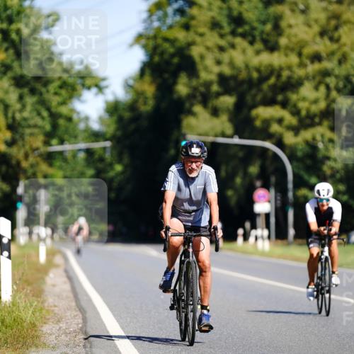 07.09.2025 - 19. Norderstedt Triathlon Michael Burmester http://msf.ph/oto/8833245 07.09.2025 11:44:46 Radfahren 186, 192 meine-sportfotos.de