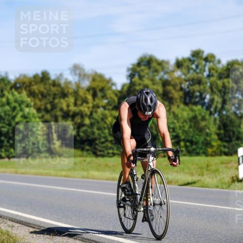 07.09.2025 - 19. Norderstedt Triathlon Michael Burmester http://msf.ph/oto/8833255 07.09.2025 11:45:10 Radfahren 1217 meine-sportfotos.de