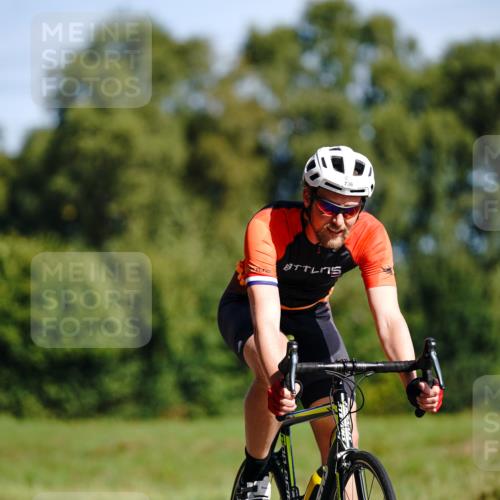 07.09.2025 - 19. Norderstedt Triathlon Michael Burmester http://msf.ph/oto/8833291 07.09.2025 11:46:50 Radfahren 736, 1258, 1333 meine-sportfotos.de