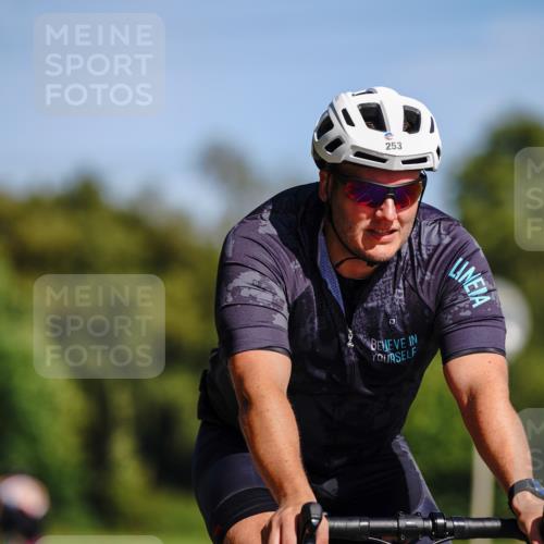 07.09.2025 - 19. Norderstedt Triathlon Michael Burmester http://msf.ph/oto/8833355 07.09.2025 11:49:49 Radfahren 253, 1223 meine-sportfotos.de