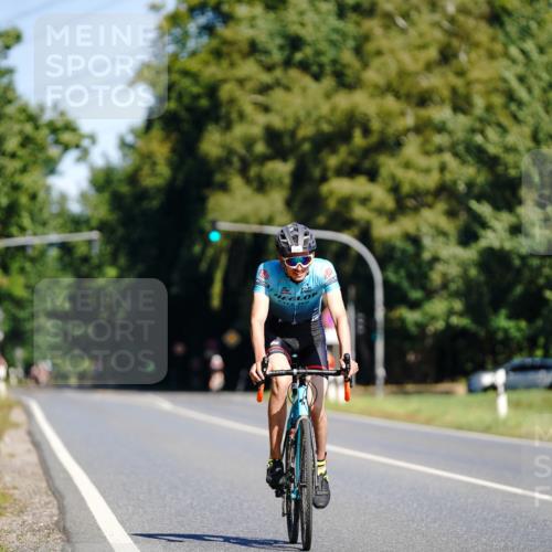 07.09.2025 - 19. Norderstedt Triathlon Michael Burmester http://msf.ph/oto/8833383 07.09.2025 11:51:08 Radfahren 1239 meine-sportfotos.de