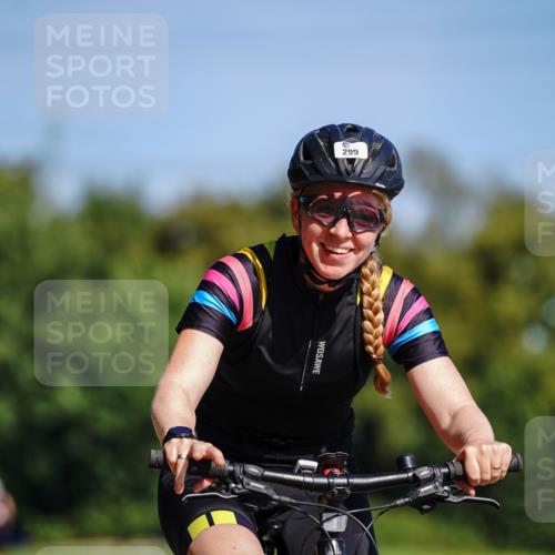 07.09.2025 - 19. Norderstedt Triathlon Michael Burmester http://msf.ph/oto/8833388 07.09.2025 11:51:33 Radfahren 299 meine-sportfotos.de