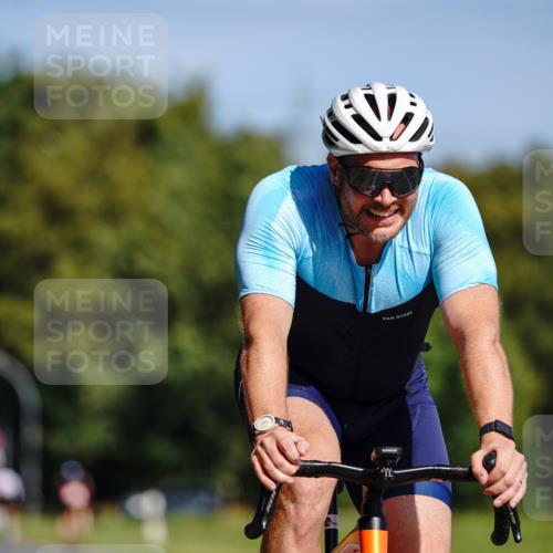 07.09.2025 - 19. Norderstedt Triathlon Michael Burmester http://msf.ph/oto/8833396 07.09.2025 11:51:49 Radfahren 782, 1319 meine-sportfotos.de