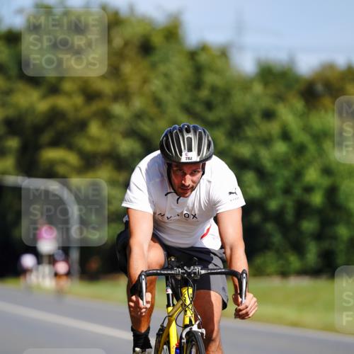 07.09.2025 - 19. Norderstedt Triathlon Michael Burmester http://msf.ph/oto/8833399 07.09.2025 11:51:51 Radfahren 267, 782, 1319 meine-sportfotos.de