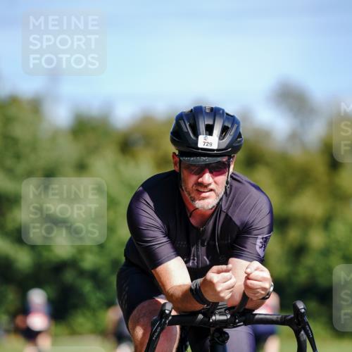 07.09.2025 - 19. Norderstedt Triathlon Michael Burmester http://msf.ph/oto/8833422 07.09.2025 11:52:37 Radfahren 729 meine-sportfotos.de