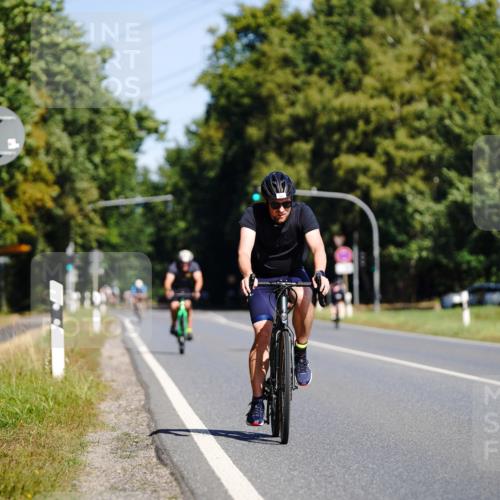 07.09.2025 - 19. Norderstedt Triathlon Michael Burmester http://msf.ph/oto/8833467 07.09.2025 11:54:17 Radfahren 281, 287 meine-sportfotos.de
