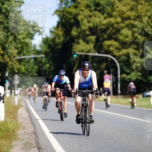 07.09.2025 - 19. Norderstedt Triathlon Michael Burmester http://msf.ph/oto/8833481 07.09.2025 11:54:38 Radfahren 1371 meine-sportfotos.de