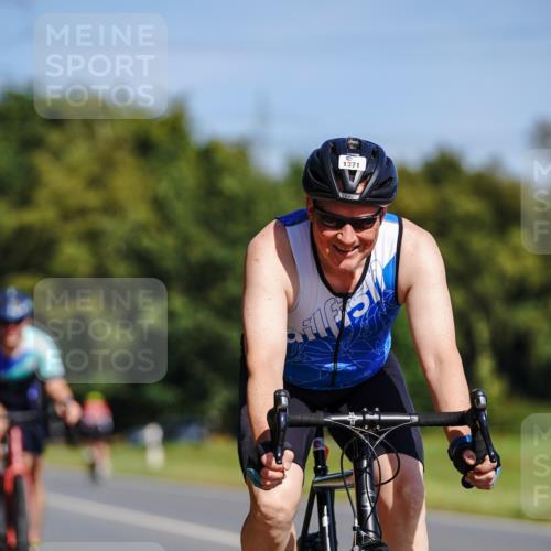 07.09.2025 - 19. Norderstedt Triathlon Michael Burmester http://msf.ph/oto/8833486 07.09.2025 11:54:40 Radfahren 741, 1371 meine-sportfotos.de