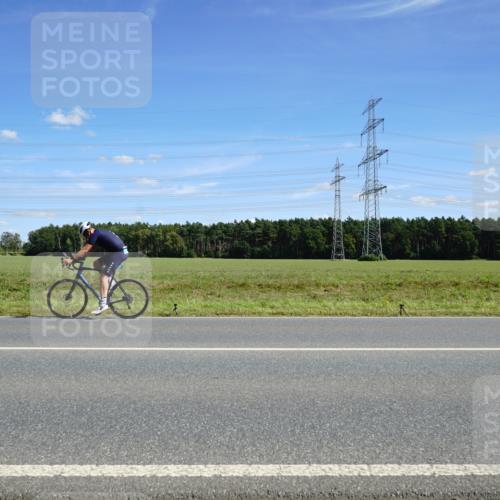 07.09.2025 - 19. Norderstedt Triathlon Michael Burmester http://msf.ph/oto/8833505 07.09.2025 13:53:59 Radfahren 1022 meine-sportfotos.de