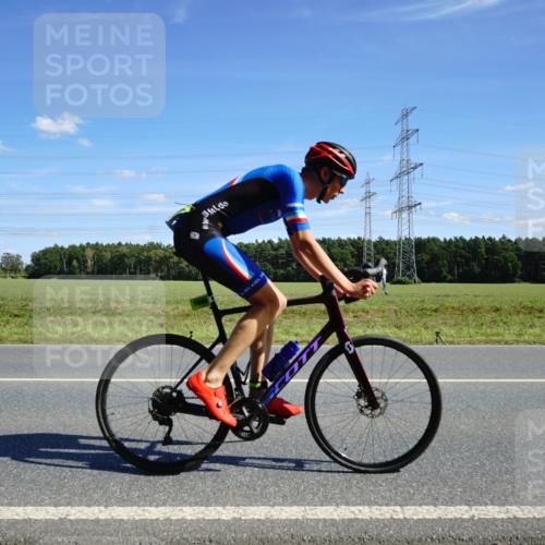 07.09.2025 - 19. Norderstedt Triathlon Michael Burmester http://msf.ph/oto/8833540 07.09.2025 13:54:23 Radfahren 996, 1040 meine-sportfotos.de