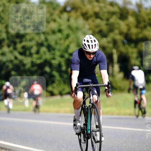 07.09.2025 - 19. Norderstedt Triathlon Michael Burmester http://msf.ph/oto/8833603 07.09.2025 12:03:41 Radfahren 1241 meine-sportfotos.de