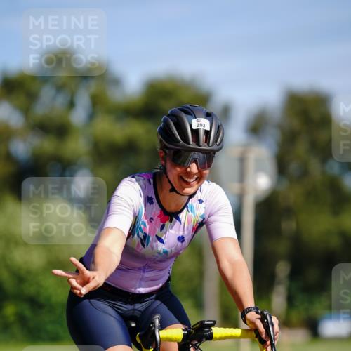 07.09.2025 - 19. Norderstedt Triathlon Michael Burmester http://msf.ph/oto/8833625 07.09.2025 12:04:11 Radfahren 293, 791, 1369 meine-sportfotos.de