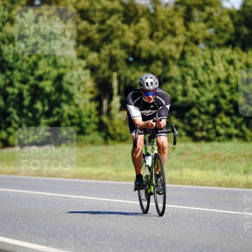 07.09.2025 - 19. Norderstedt Triathlon Michael Burmester http://msf.ph/oto/8833644 07.09.2025 12:04:40 Radfahren 715, 860 meine-sportfotos.de