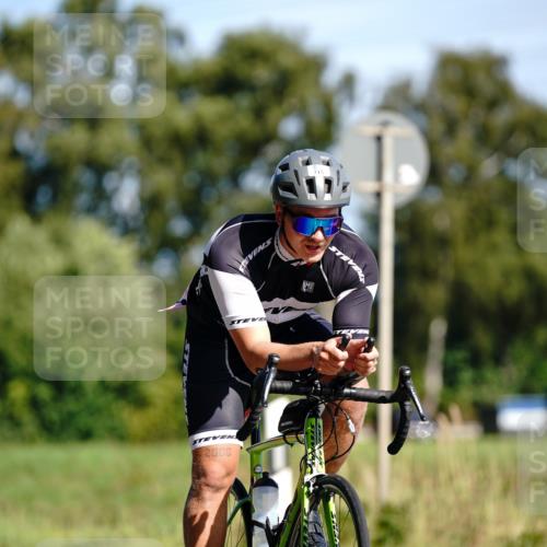 07.09.2025 - 19. Norderstedt Triathlon Michael Burmester http://msf.ph/oto/8833647 07.09.2025 12:04:41 Radfahren 715, 860 meine-sportfotos.de
