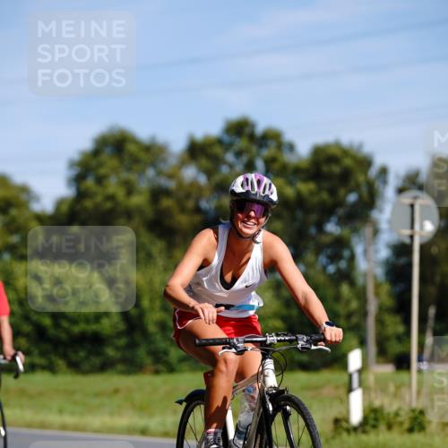 07.09.2025 - 19. Norderstedt Triathlon Michael Burmester http://msf.ph/oto/8833675 07.09.2025 12:05:15 Radfahren 168, 724, 727, 1239 meine-sportfotos.de