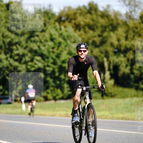 07.09.2025 - 19. Norderstedt Triathlon Michael Burmester http://msf.ph/oto/8833707 07.09.2025 12:05:28 Radfahren 260, 731, 782 meine-sportfotos.de