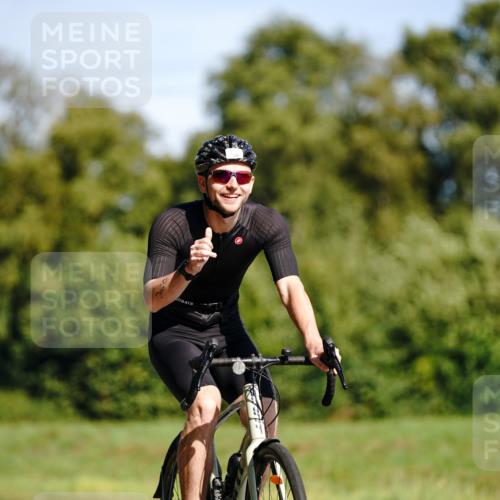 07.09.2025 - 19. Norderstedt Triathlon Michael Burmester http://msf.ph/oto/8833710 07.09.2025 12:05:29 Radfahren 260, 731, 782 meine-sportfotos.de