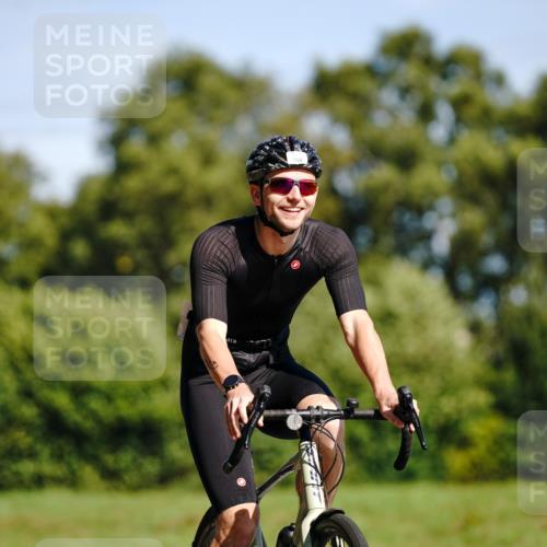 07.09.2025 - 19. Norderstedt Triathlon Michael Burmester http://msf.ph/oto/8833713 07.09.2025 12:05:29 Radfahren 260, 731, 782 meine-sportfotos.de