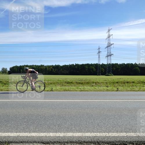 07.09.2025 - 19. Norderstedt Triathlon Michael Burmester http://msf.ph/oto/8833715 07.09.2025 11:54:24 Radfahren 748, 1233 meine-sportfotos.de