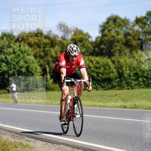 07.09.2025 - 19. Norderstedt Triathlon Michael Burmester http://msf.ph/oto/8833723 07.09.2025 12:05:48 Radfahren 245, 741, 800 meine-sportfotos.de