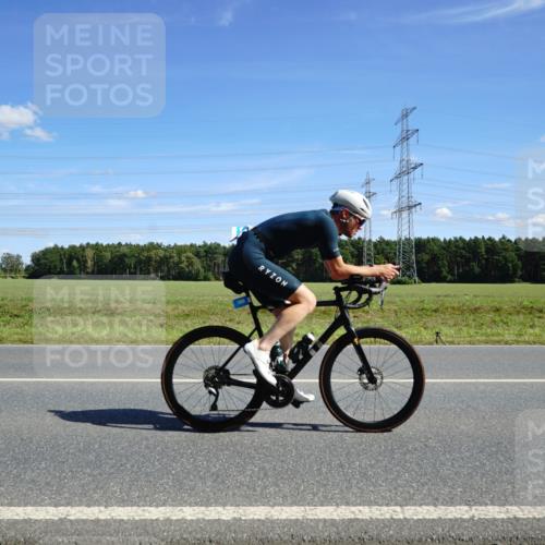 07.09.2025 - 19. Norderstedt Triathlon Michael Burmester http://msf.ph/oto/8833724 07.09.2025 13:55:32 Radfahren 392, 398, 1002, 1009 meine-sportfotos.de