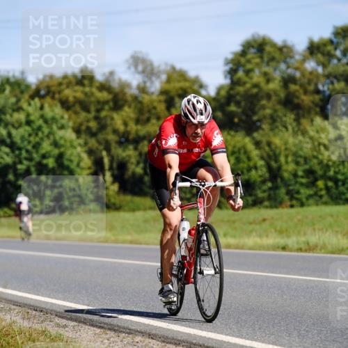 07.09.2025 - 19. Norderstedt Triathlon Michael Burmester http://msf.ph/oto/8833725 07.09.2025 12:05:48 Radfahren 245, 741, 800 meine-sportfotos.de