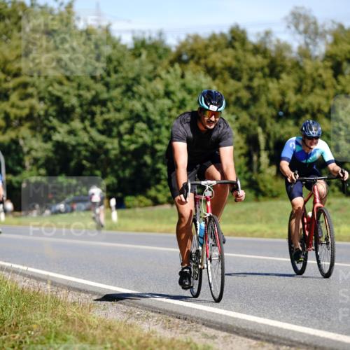 07.09.2025 - 19. Norderstedt Triathlon Michael Burmester http://msf.ph/oto/8833727 07.09.2025 12:05:49 Radfahren 245, 717, 741, 800 meine-sportfotos.de