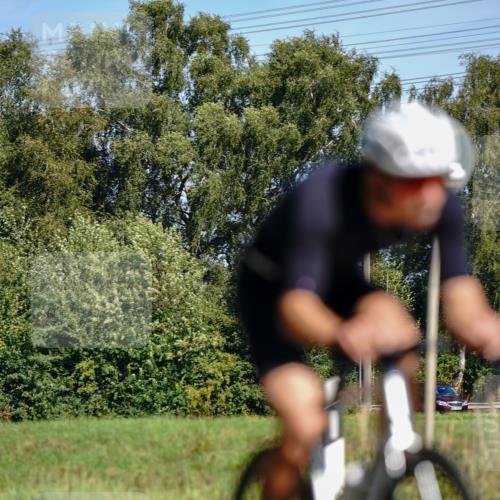 07.09.2025 - 19. Norderstedt Triathlon Michael Burmester http://msf.ph/oto/8833764 07.09.2025 12:07:14 Radfahren 164, 176, 709, 778, 828 meine-sportfotos.de