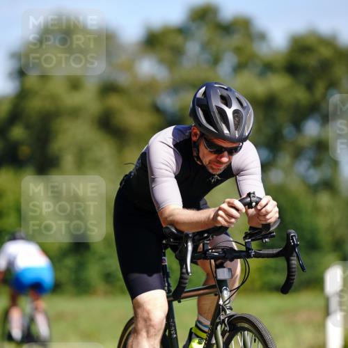 07.09.2025 - 19. Norderstedt Triathlon Michael Burmester http://msf.ph/oto/8833768 07.09.2025 12:07:18 Radfahren 136, 164 meine-sportfotos.de