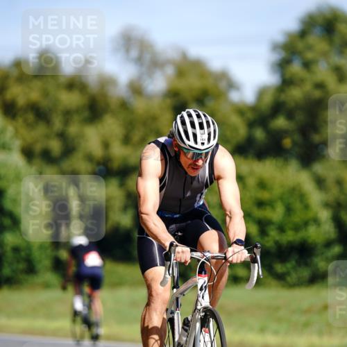 07.09.2025 - 19. Norderstedt Triathlon Michael Burmester http://msf.ph/oto/8833785 07.09.2025 12:07:37 Radfahren 151, 273, 748 meine-sportfotos.de
