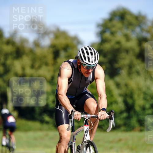 07.09.2025 - 19. Norderstedt Triathlon Michael Burmester http://msf.ph/oto/8833786 07.09.2025 12:07:37 Radfahren 151, 273, 748 meine-sportfotos.de