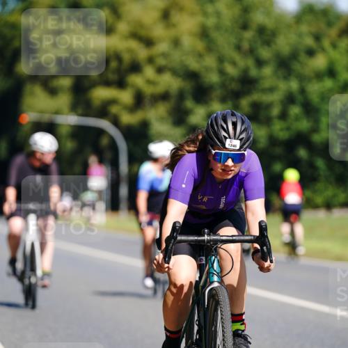 07.09.2025 - 19. Norderstedt Triathlon Michael Burmester http://msf.ph/oto/8833803 07.09.2025 12:08:26 Radfahren 208, 287, 757, 1246, 1338, 1367 meine-sportfotos.de