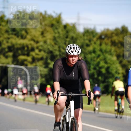 07.09.2025 - 19. Norderstedt Triathlon Michael Burmester http://msf.ph/oto/8833807 07.09.2025 12:08:28 Radfahren 208, 757, 824, 1246, 1338, 1367 meine-sportfotos.de