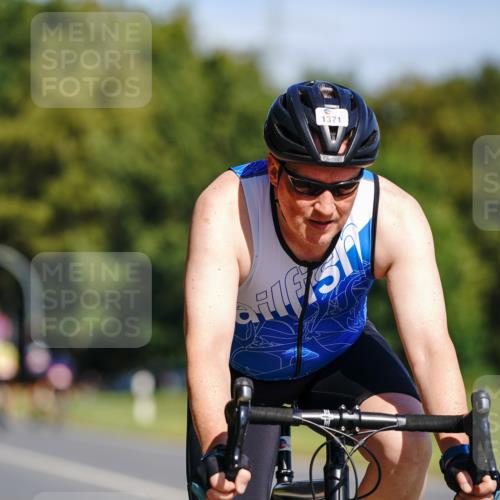 07.09.2025 - 19. Norderstedt Triathlon Michael Burmester http://msf.ph/oto/8833814 07.09.2025 12:08:33 Radfahren 824, 1371 meine-sportfotos.de
