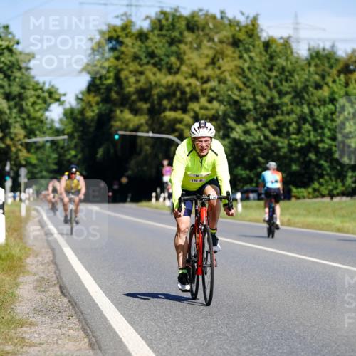 07.09.2025 - 19. Norderstedt Triathlon Michael Burmester http://msf.ph/oto/8833831 07.09.2025 12:08:49 Radfahren 170 meine-sportfotos.de